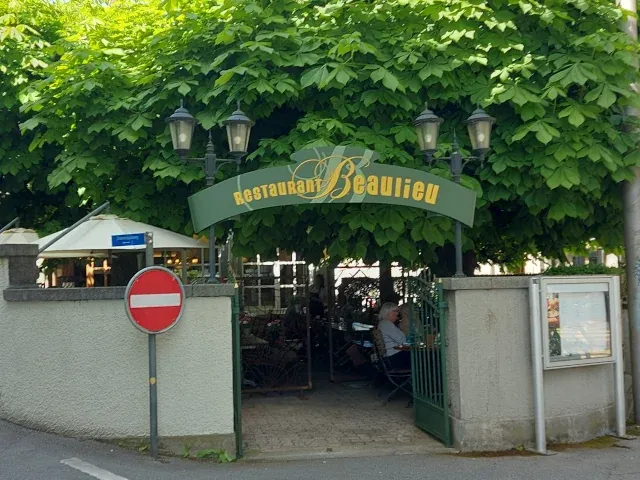 Beaulieu Bern – traditionelle Schweizer Küche in schattigem Garten
