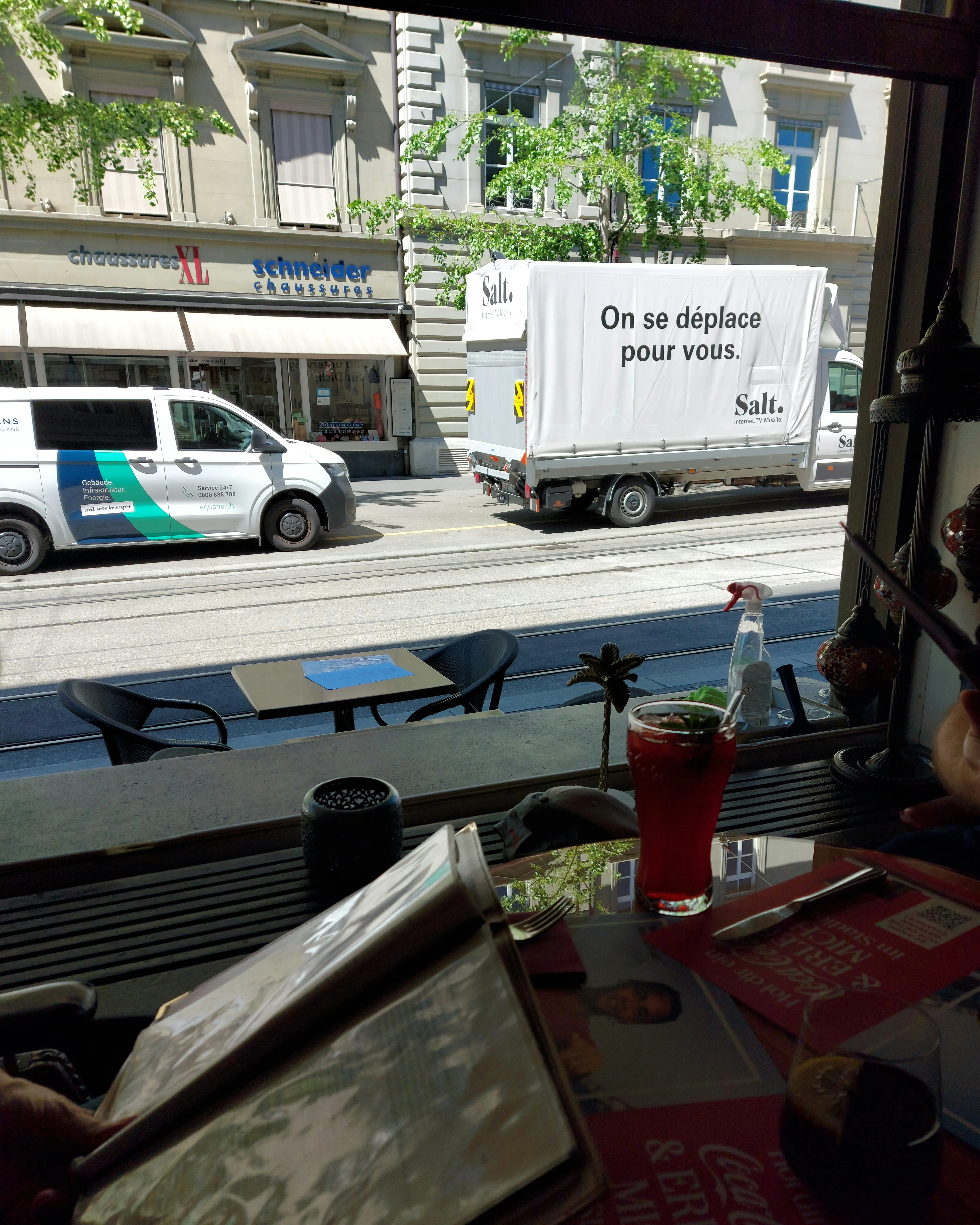 Domino Bern – large open windows with street flair