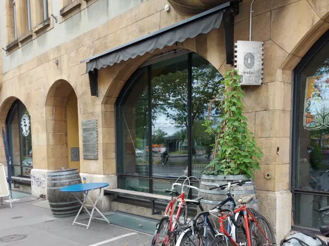 O bolles in Bern - einfaches, alternatives Lokal mit Charme und gutem Essen