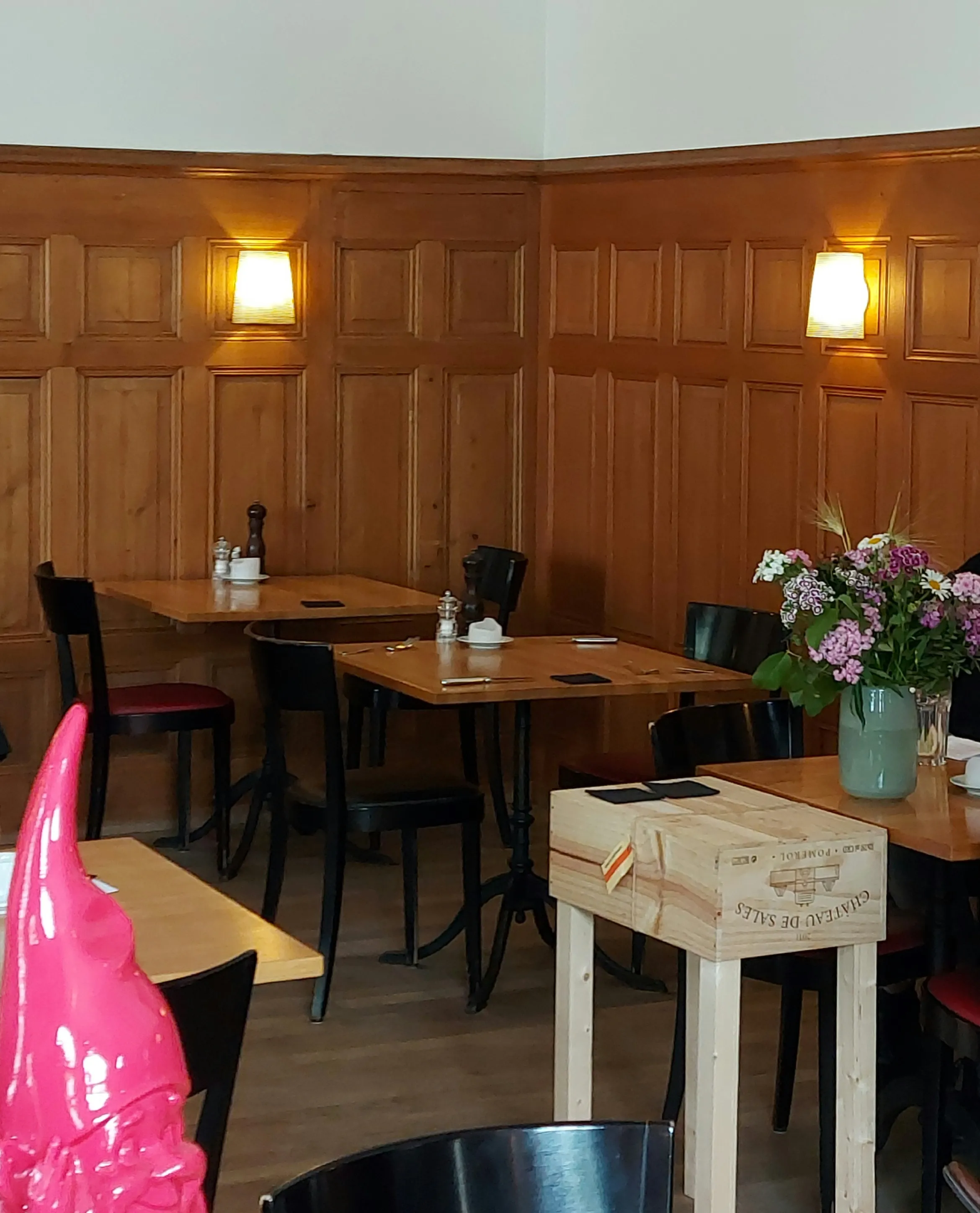 Interior of Restaurant Süder in Bern