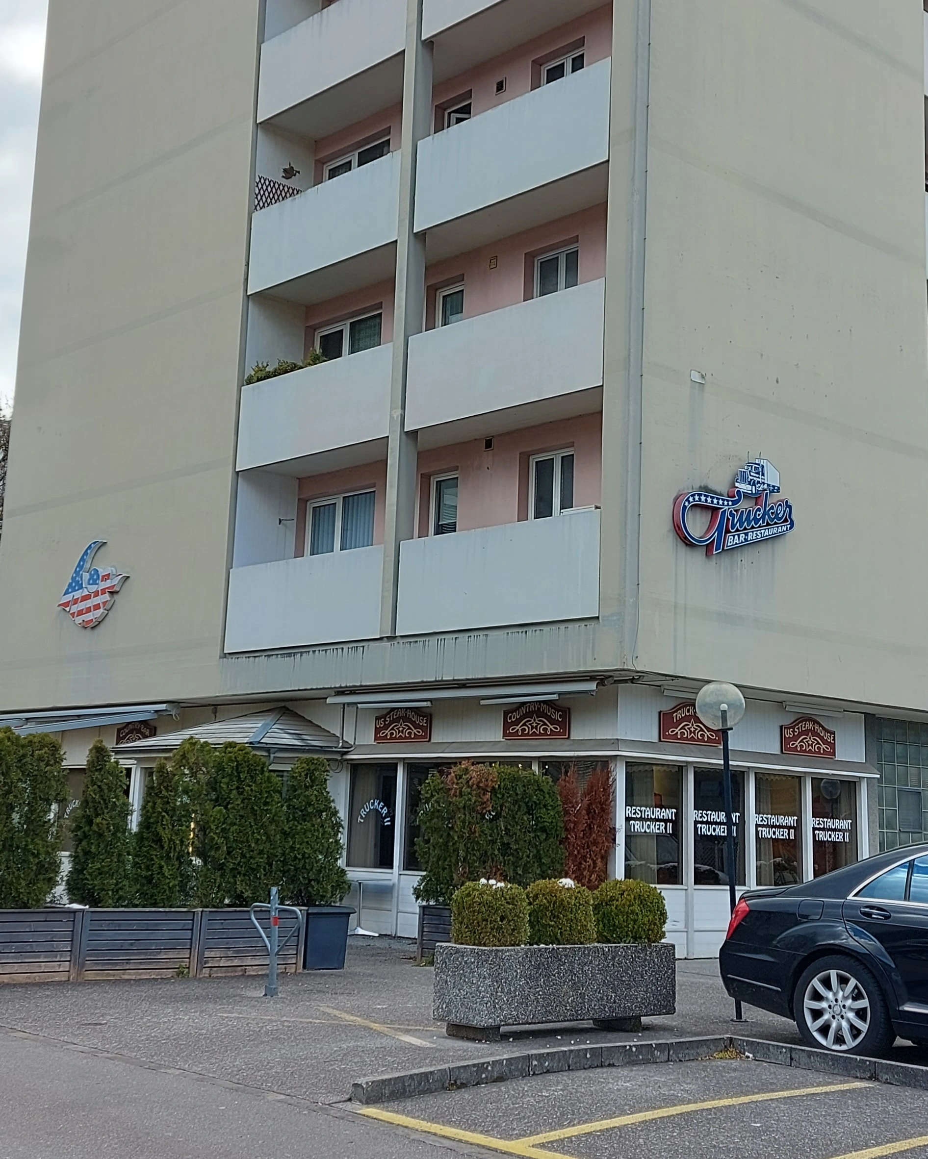 Trucker Restaurant Bar – Authentische Trucker-Beiz in Stöckacker
