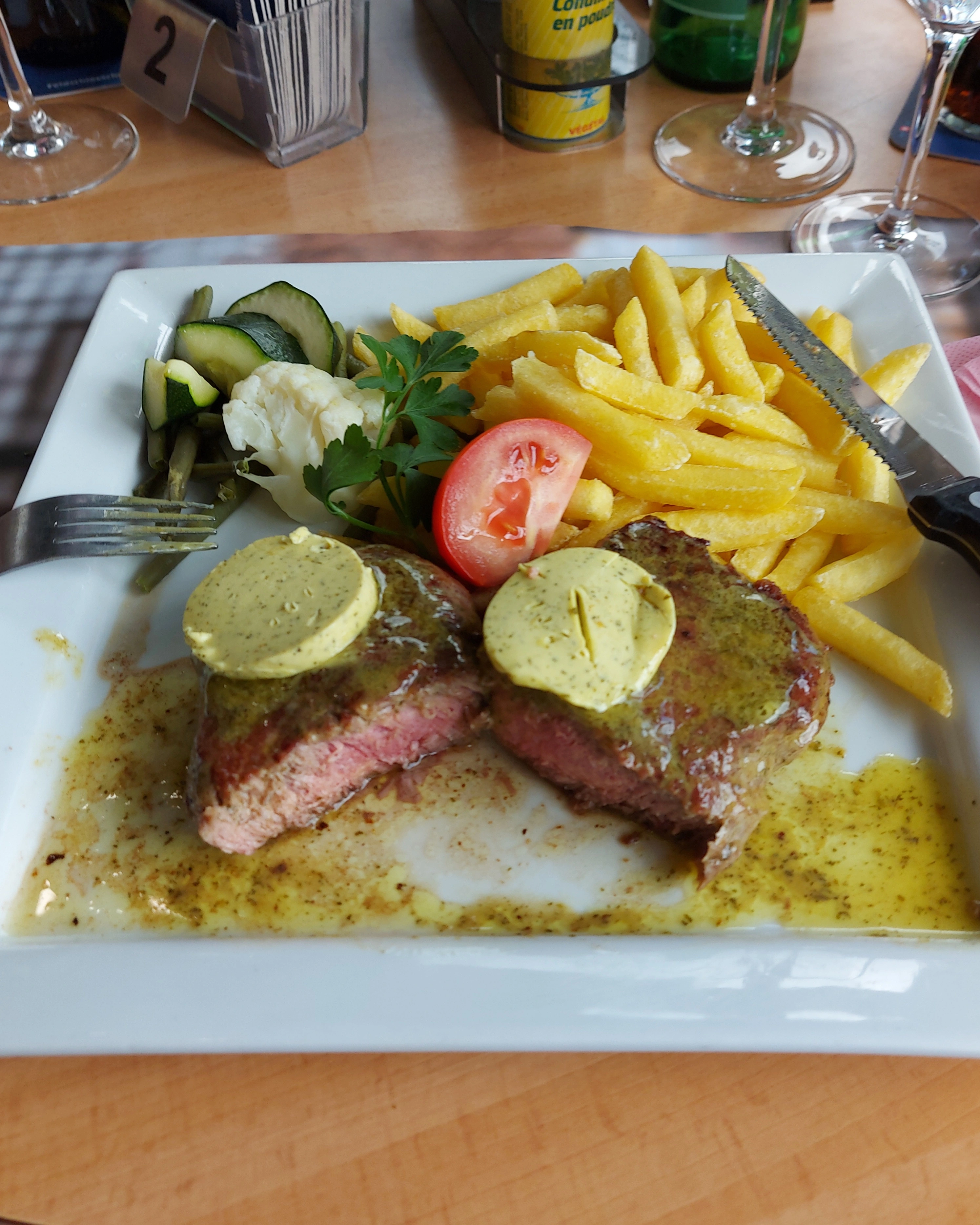 Entrecôte im Querschnitt – perfekt rosa gegart in der Trucker Restaurant Bar Bern
